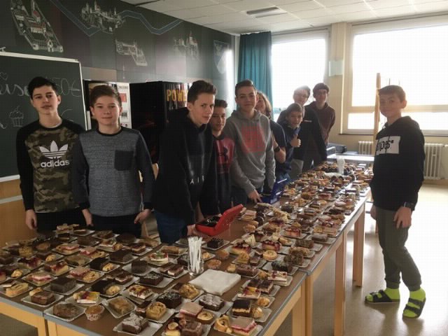 Kuchenbuffet-2.jpg