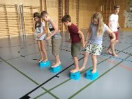 Am letzten Schultag nahmen die SchülerInnen an einem internen Wettkampf ...
